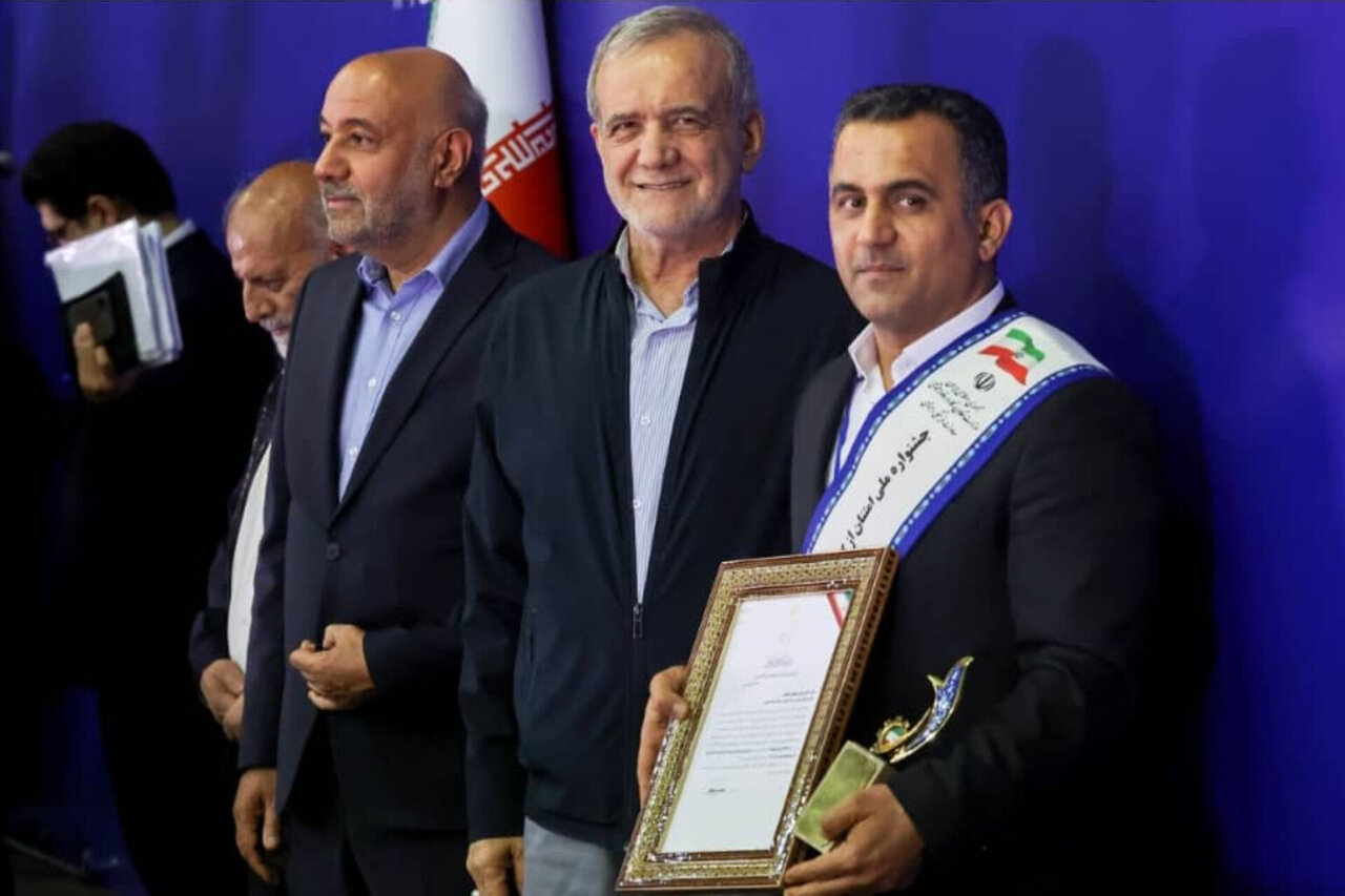 خوزستان | صنعت تقدیر از کارگر نیشکرکار خوزستانی در اوج تحریمها: سلطانی کاظمی، الگوی مقاومت در کشاورزی صنعتی