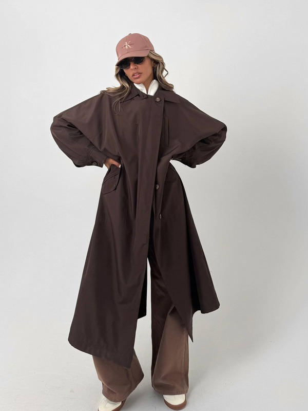 خرید بارانی زنانه | کلاه دار و کلاسیک برای روزهای بارانی