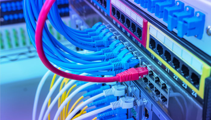 شبکه | ارتباطات سوئیچ چیست و چه وظیفهای در شبکه دارد؟