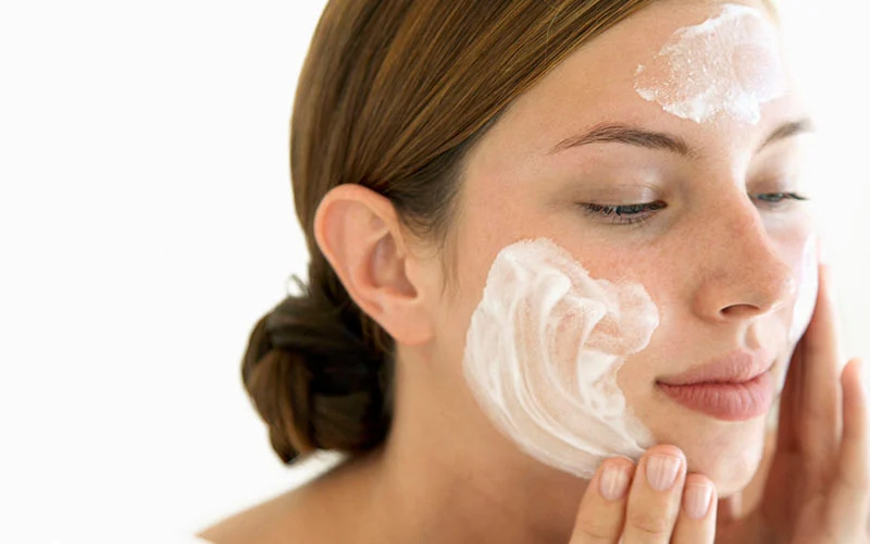 &nbsp;روتین مراقبت از پوست حساس ؛ چگونه پوستی سالم و زیبا داشته باشیم؟